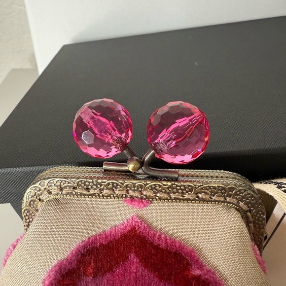 Nina Pink and Cream Patterned Clutch - Picture 4 of 11